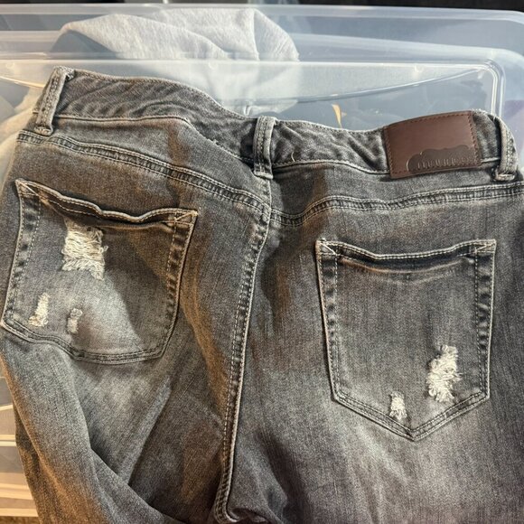 Maurices black/gray skinny jeans - distressed - Picture 4 of 4